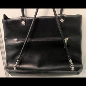 Frederic T Paris Black leather convertible shoulder bag and backpack. Excl Cond